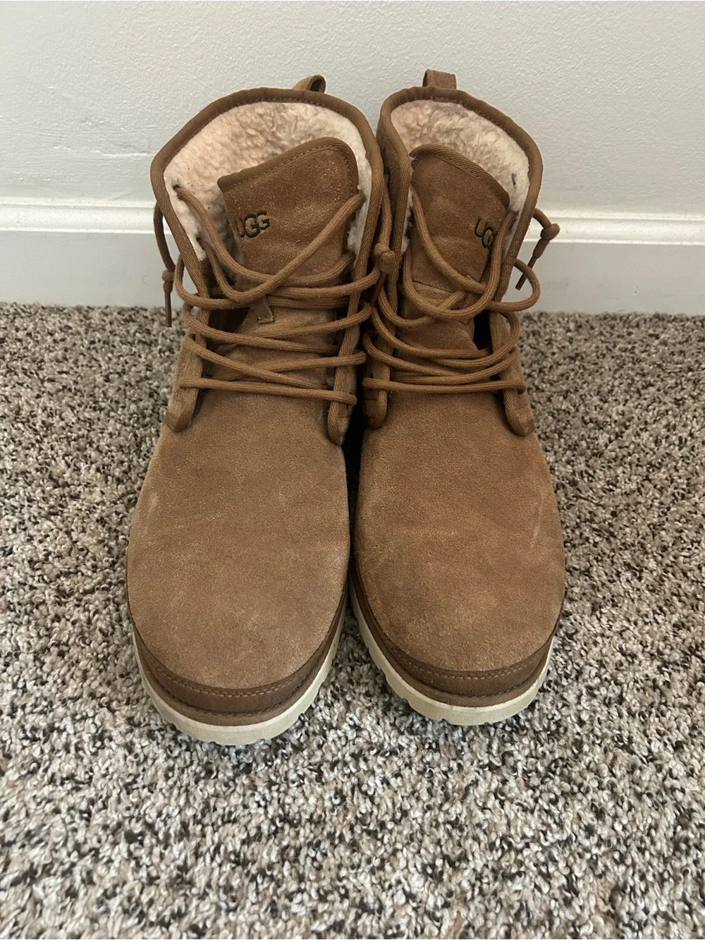 UGG comfort lug